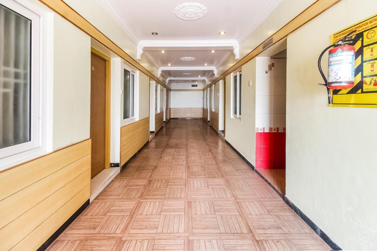 Velur Oyo 70841 Hotel Anjali Residency מראה חיצוני תמונה